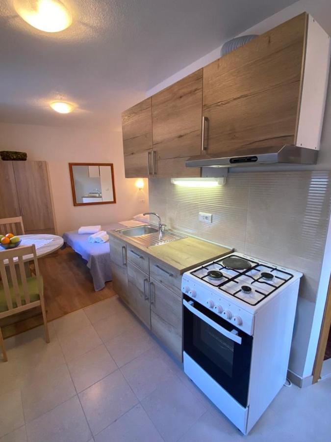 Milea Makarska Exterior foto