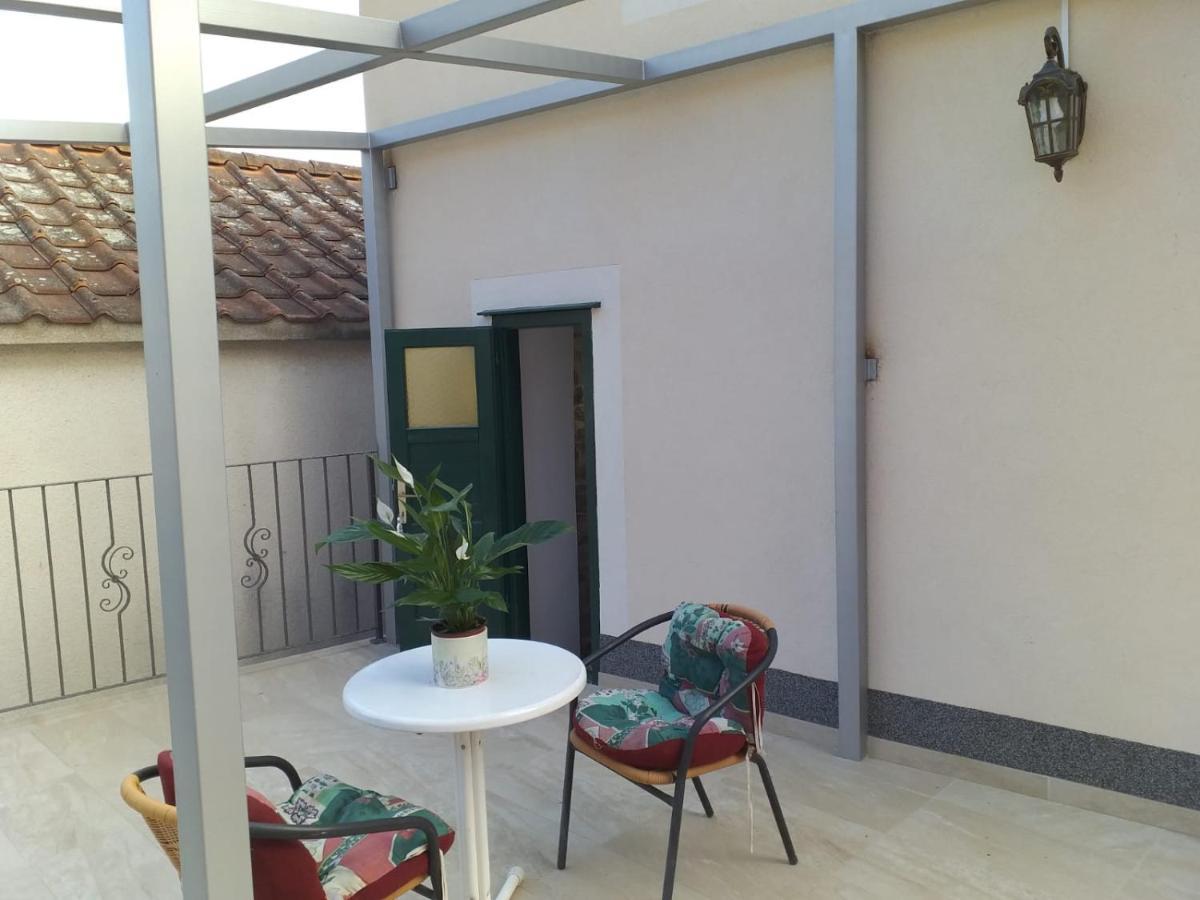 Milea Makarska Exterior foto